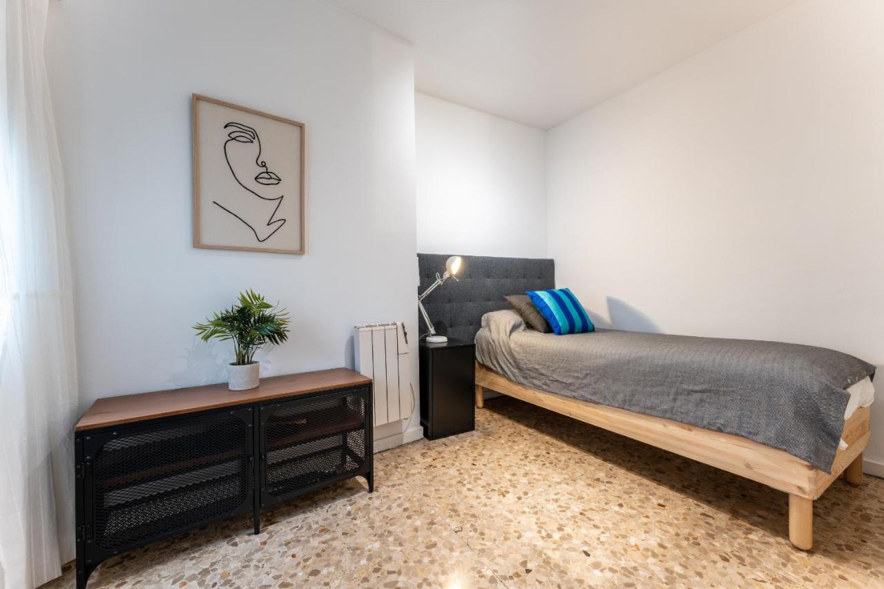 Malagasuite Cozy Stay Малага Экстерьер фото